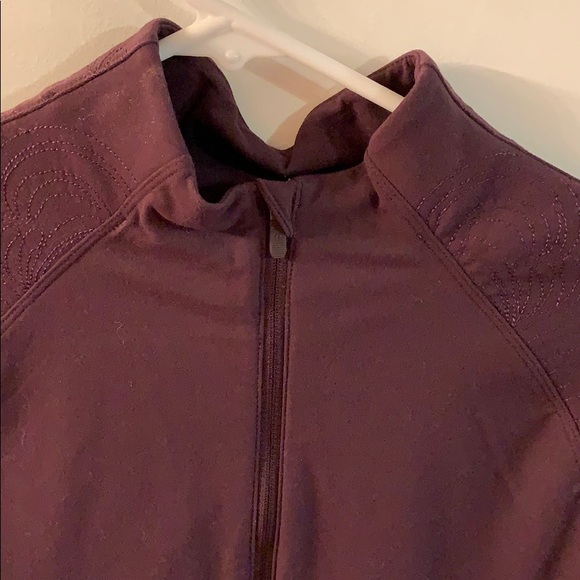 NWT Lululemon Toasty Tech 1/2 Zip - Picture 4 of 4